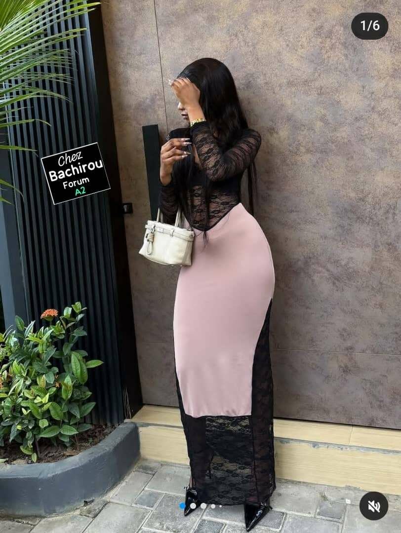 Robe élégante en dentelle