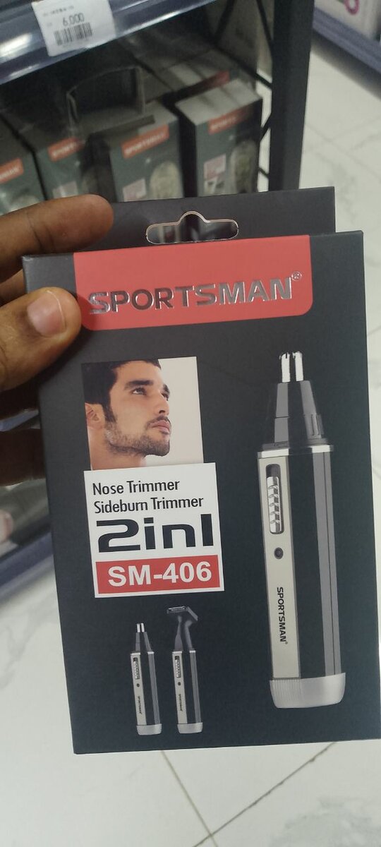 Tondeuse nez et favoris 2-en-1