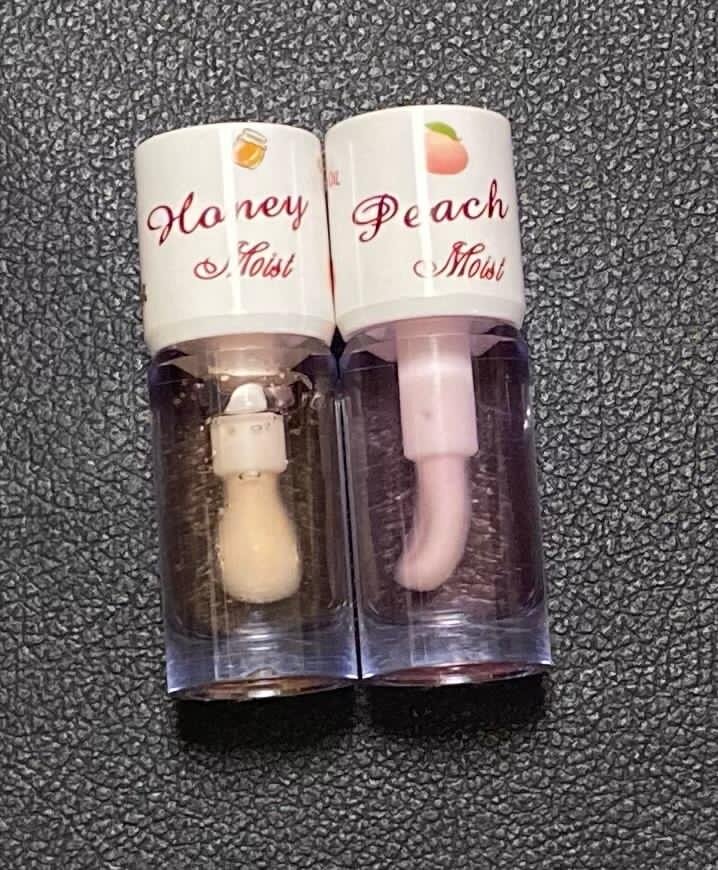 1 lip gloss au miel ou peach