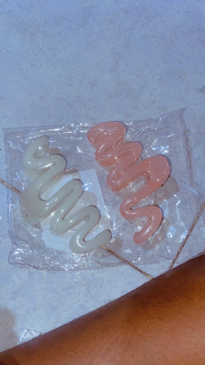 Clips à cheveux en acrylique