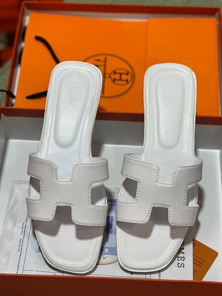 Hermes slippers