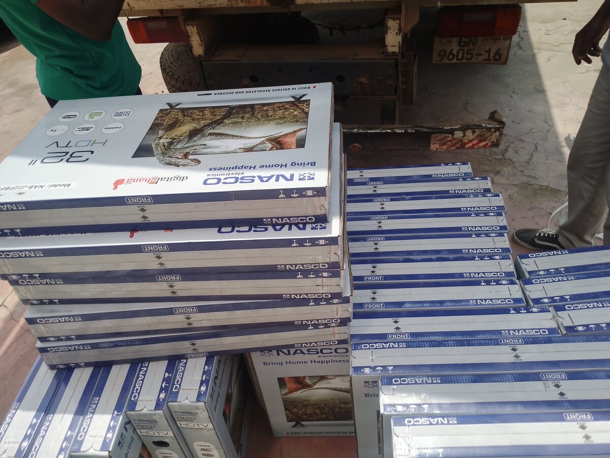 WHO SALE PRICE NASCO 32 TV