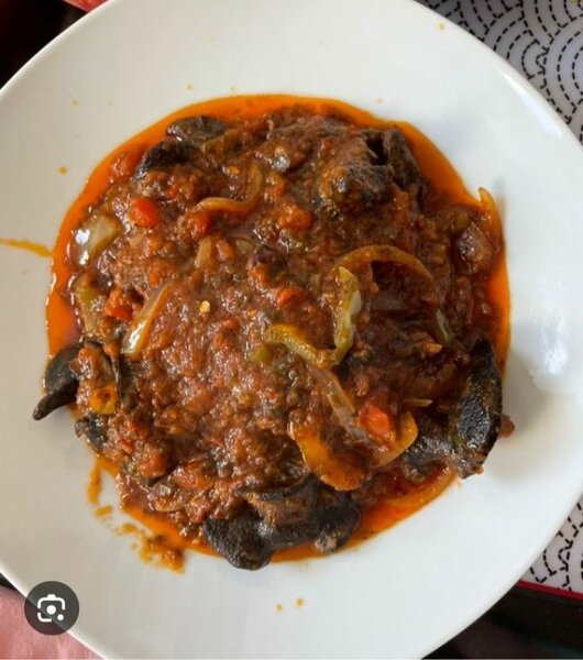 Escargots épicés en sauce tomate