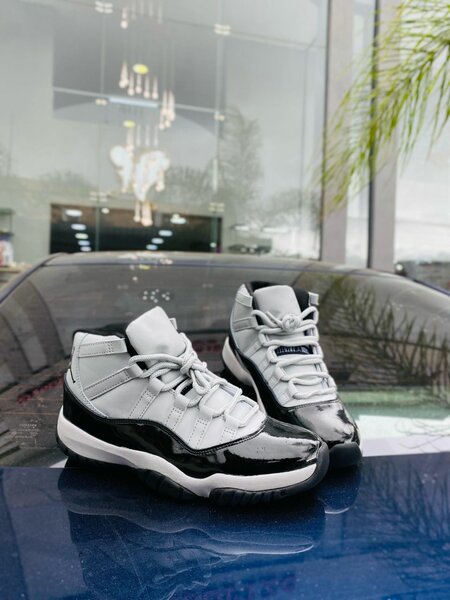 Jordan 11