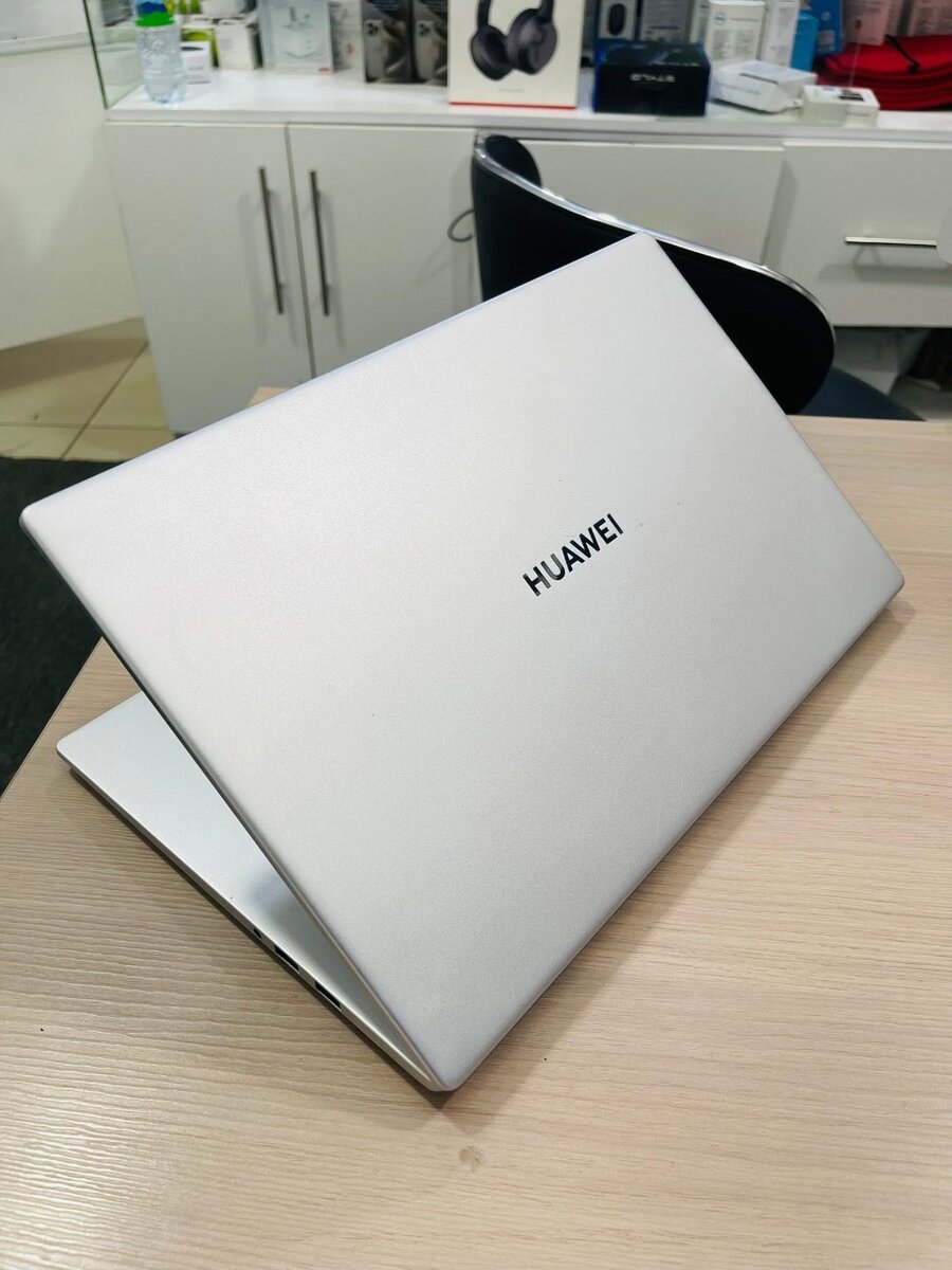 HUAWEL HUAWEI Matebook D15 Cor
