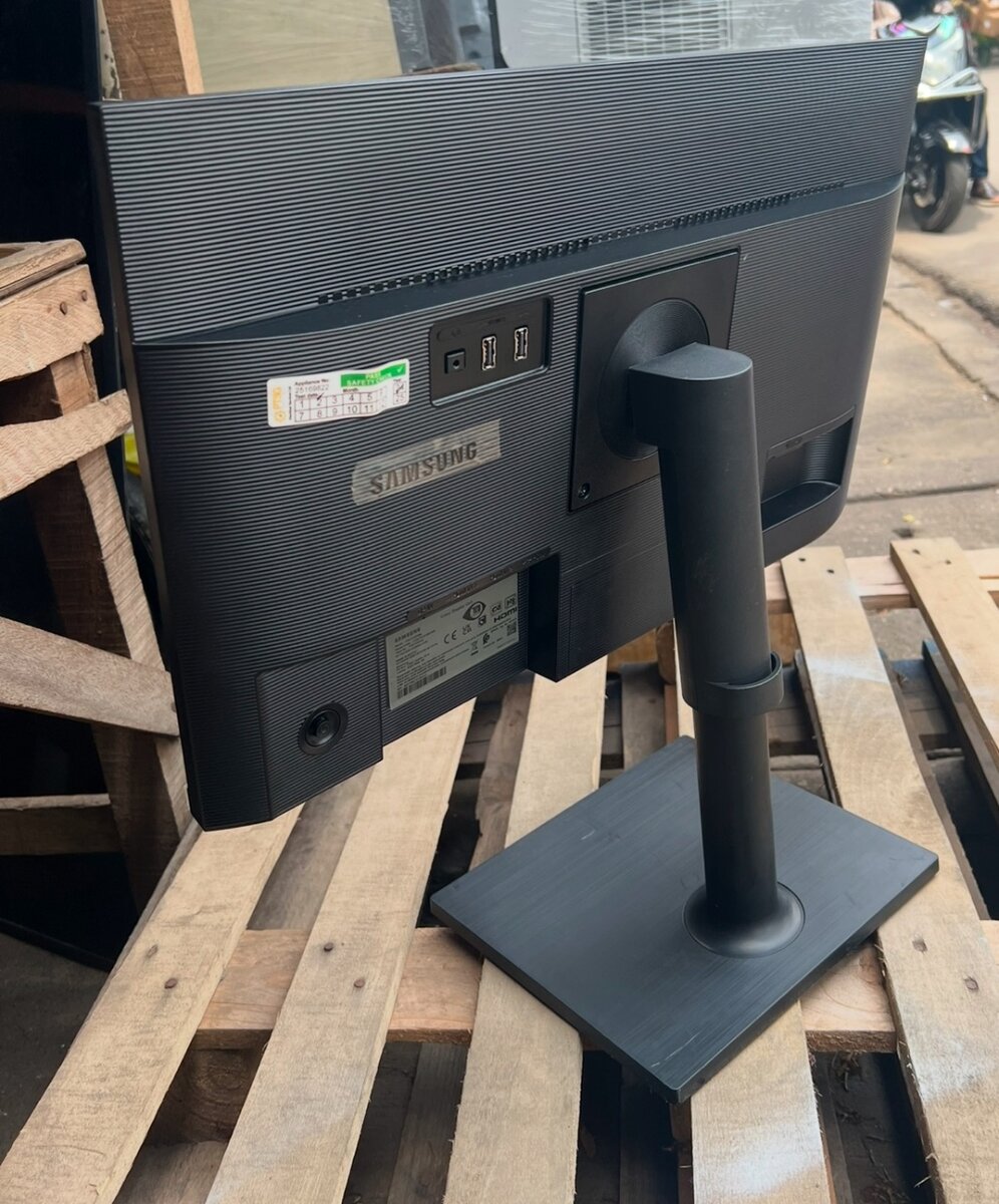 Samsung moniteur 24 pouces