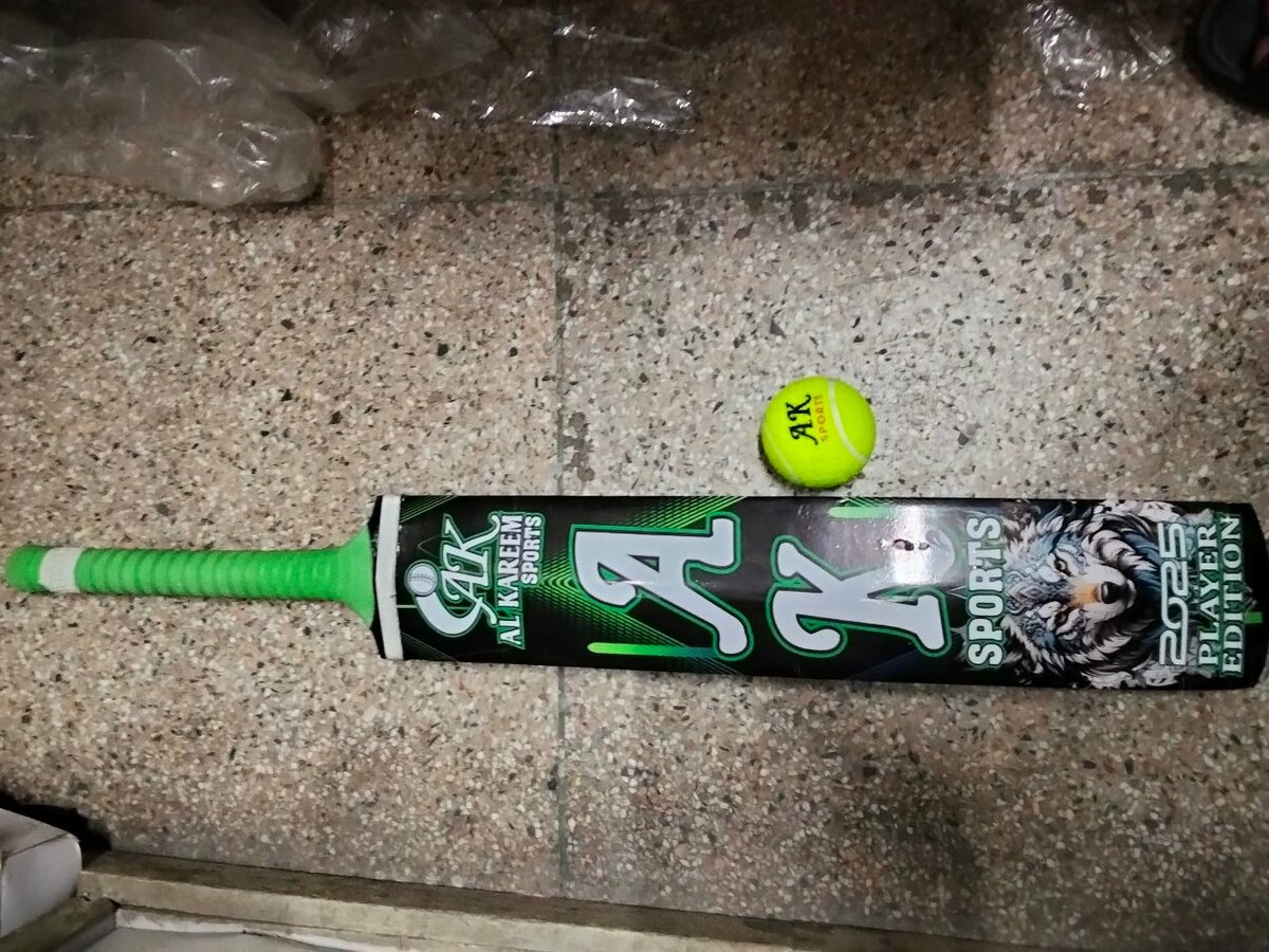 AK special bat