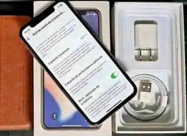 iPhone X avec accessoires