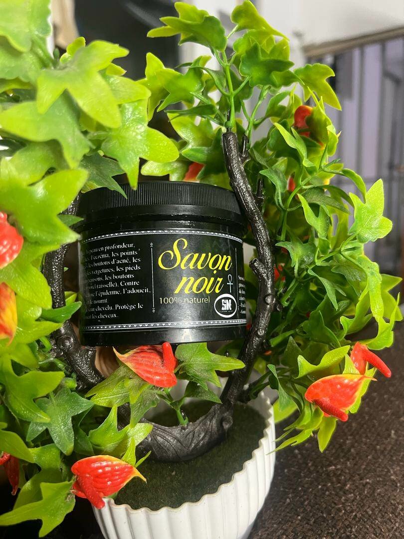 Savon Noir Royal Comestik