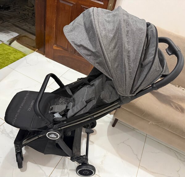 Poussette pliable moderne