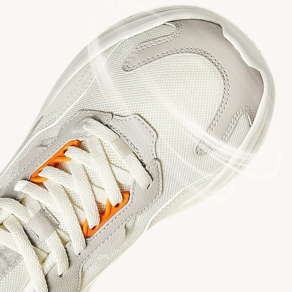 Кроссовки фирма Анта