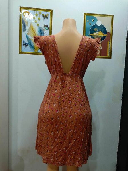 Robe Fleurie à Manches Courtes