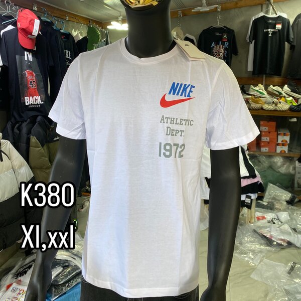 Nike t shirt