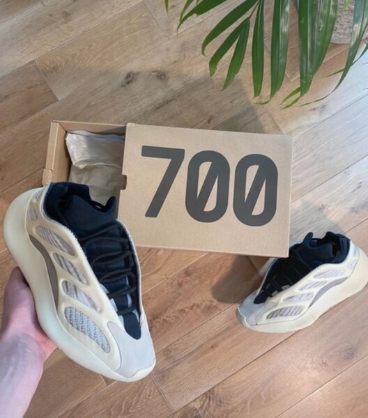 Adidas Yeezy 700 V3 Azael
