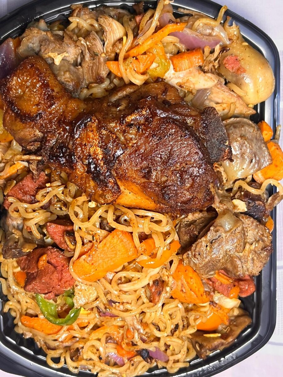 Assorted Noddles with Chicken