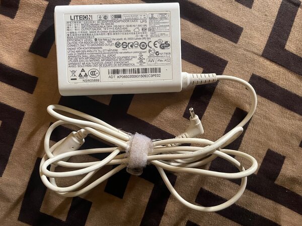 Chargeur petit bout PC