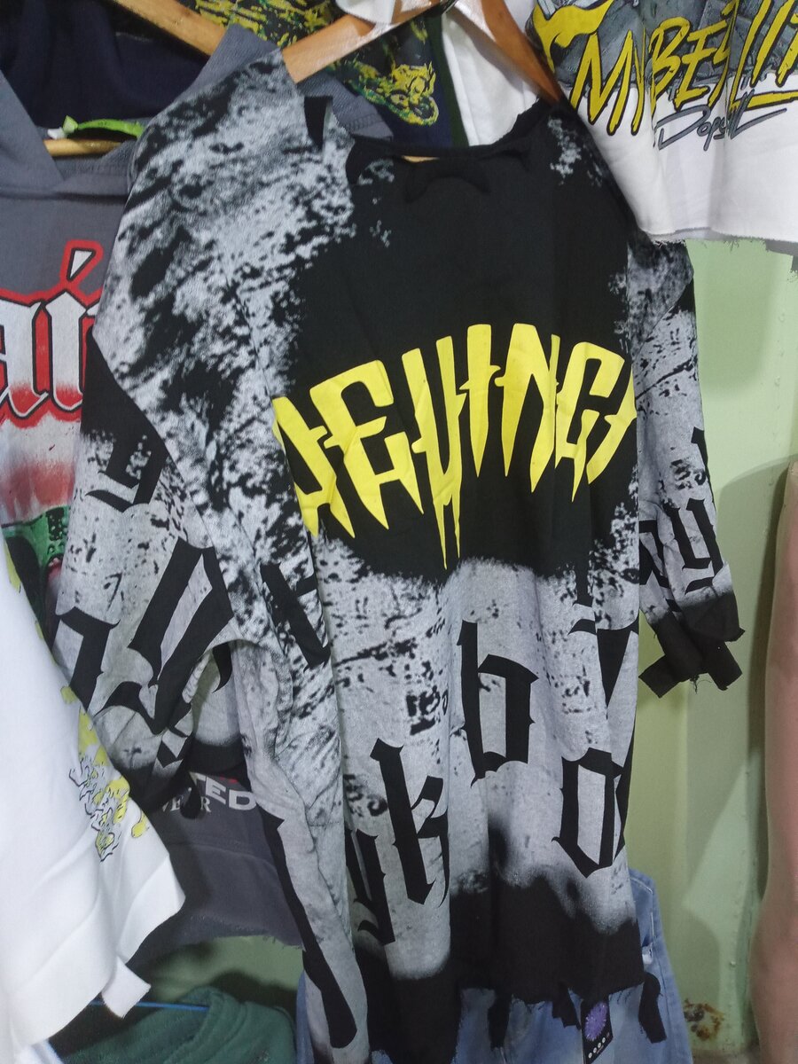 T-shirt graphique originale