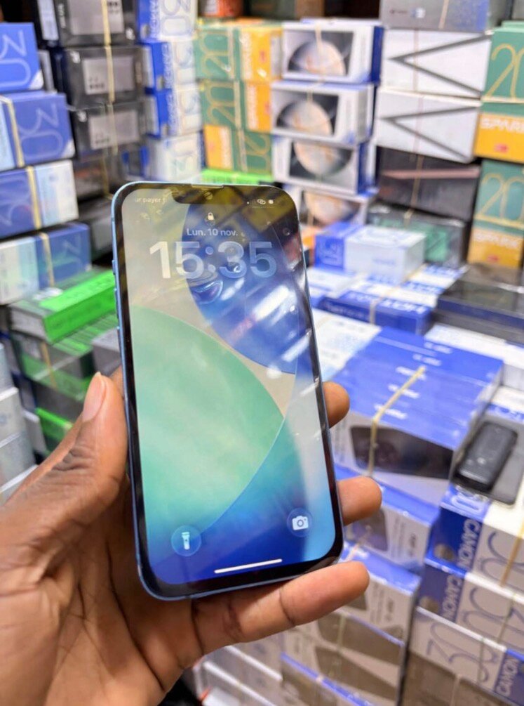 Smartphone moderne bleu