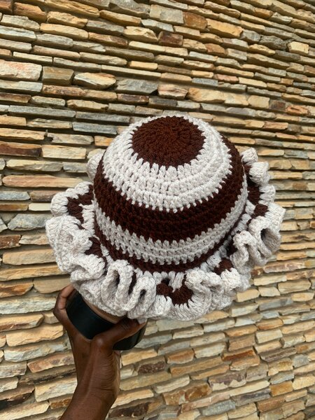 Chapeau en crochet
