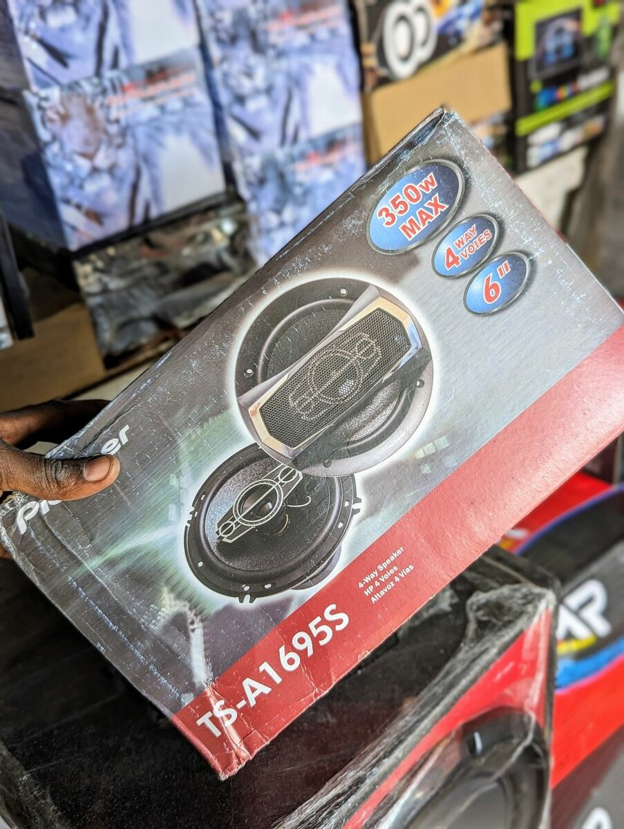 Pioneer 6" Door Speakers