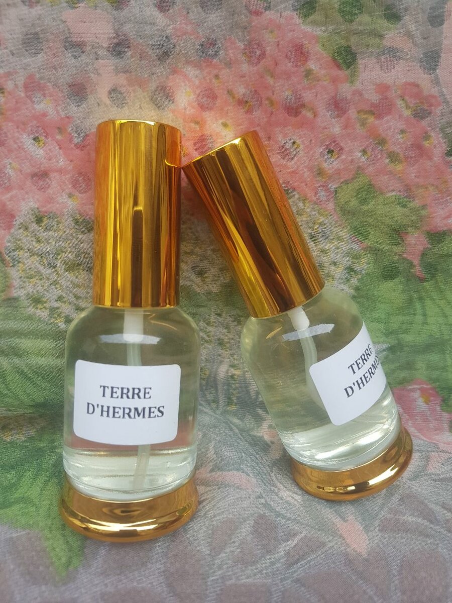 Parfums Miniatures Élégants