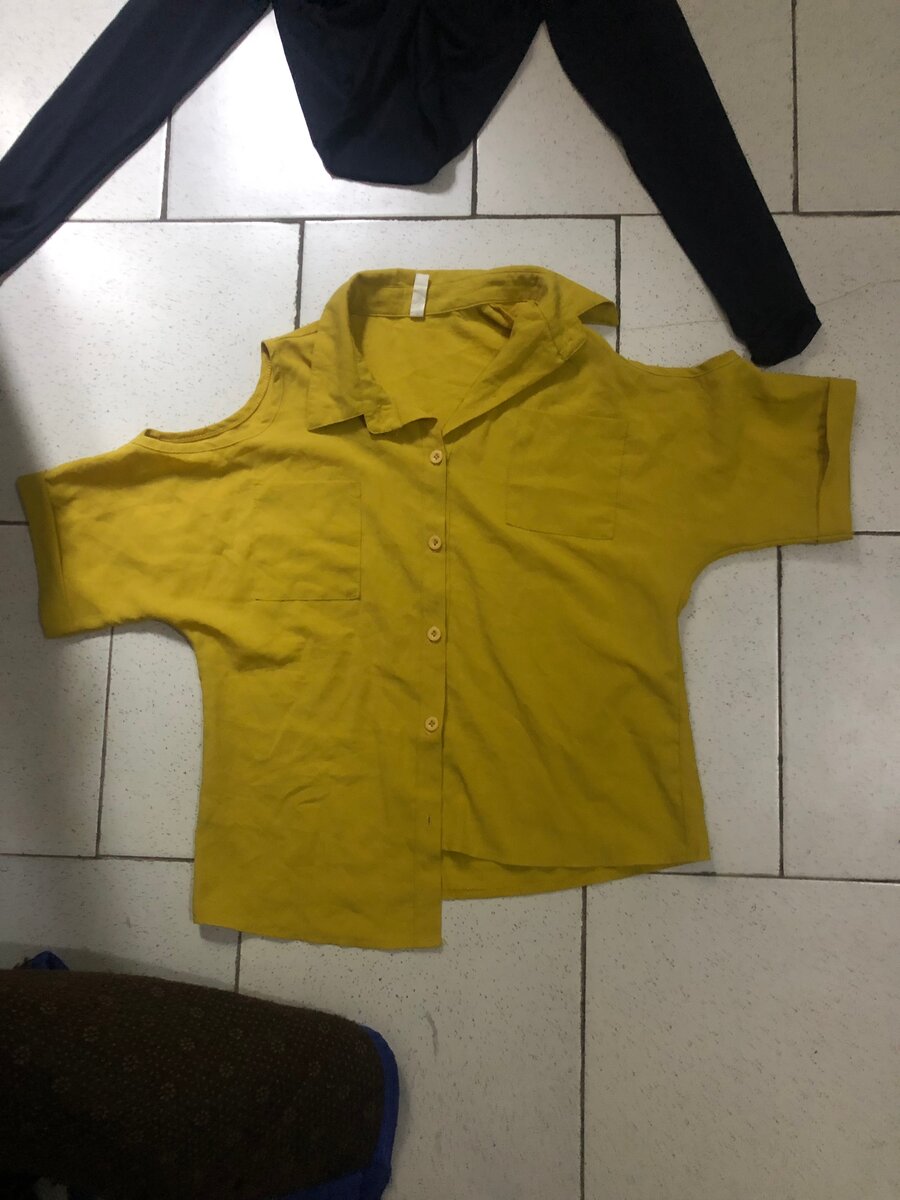 Haut femme épaules dénudées