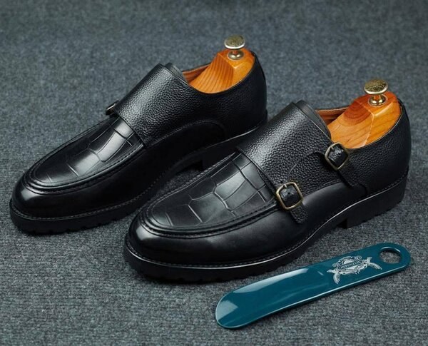 Chaussures en cuir élégantes homme