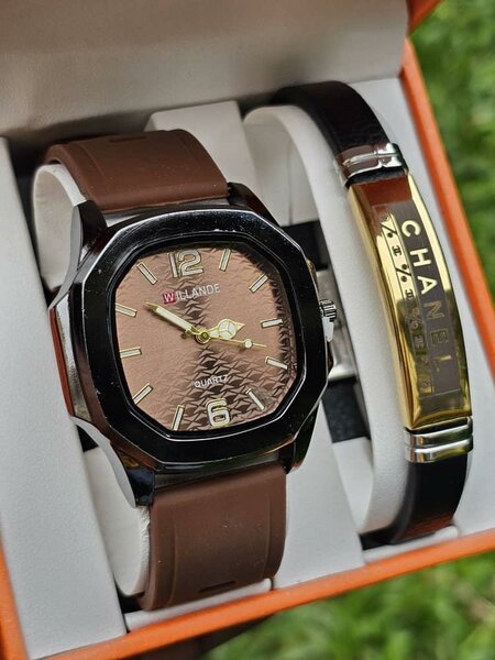 Montre élégante homme