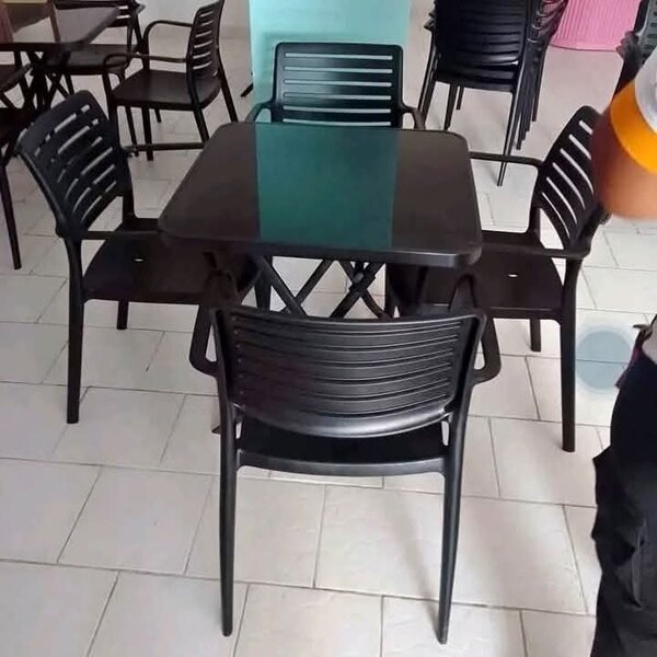 Table de café moderne