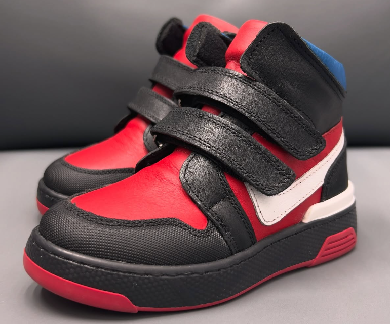 Стильная и трендовая обувь из натуральной кожи — идеальный выбор для вашего ребенка. 🇹🇷Турция 🏷️размеры 26-30