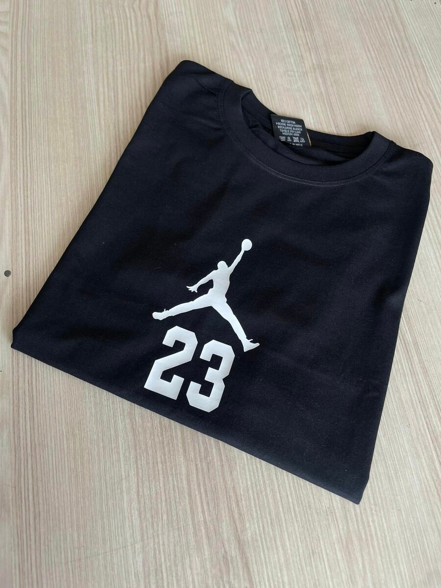 Women's T shirt  Black Free size 