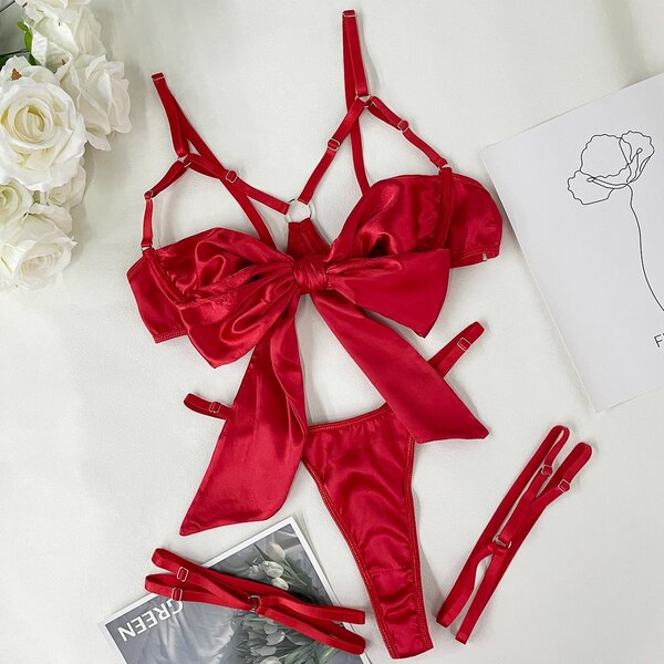 Lingerie sexy en dentelle rouge