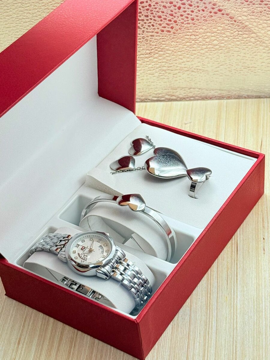 Ensemble Montre et Bijoux Élégant