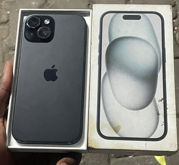 iPhone 15 simple 128g