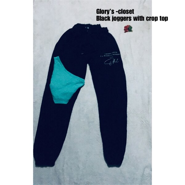 Joggers trouser with crop top