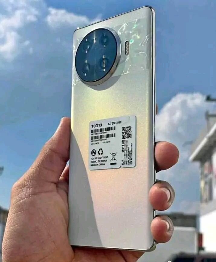 Smartphone TECNO Spark 20 Pro+