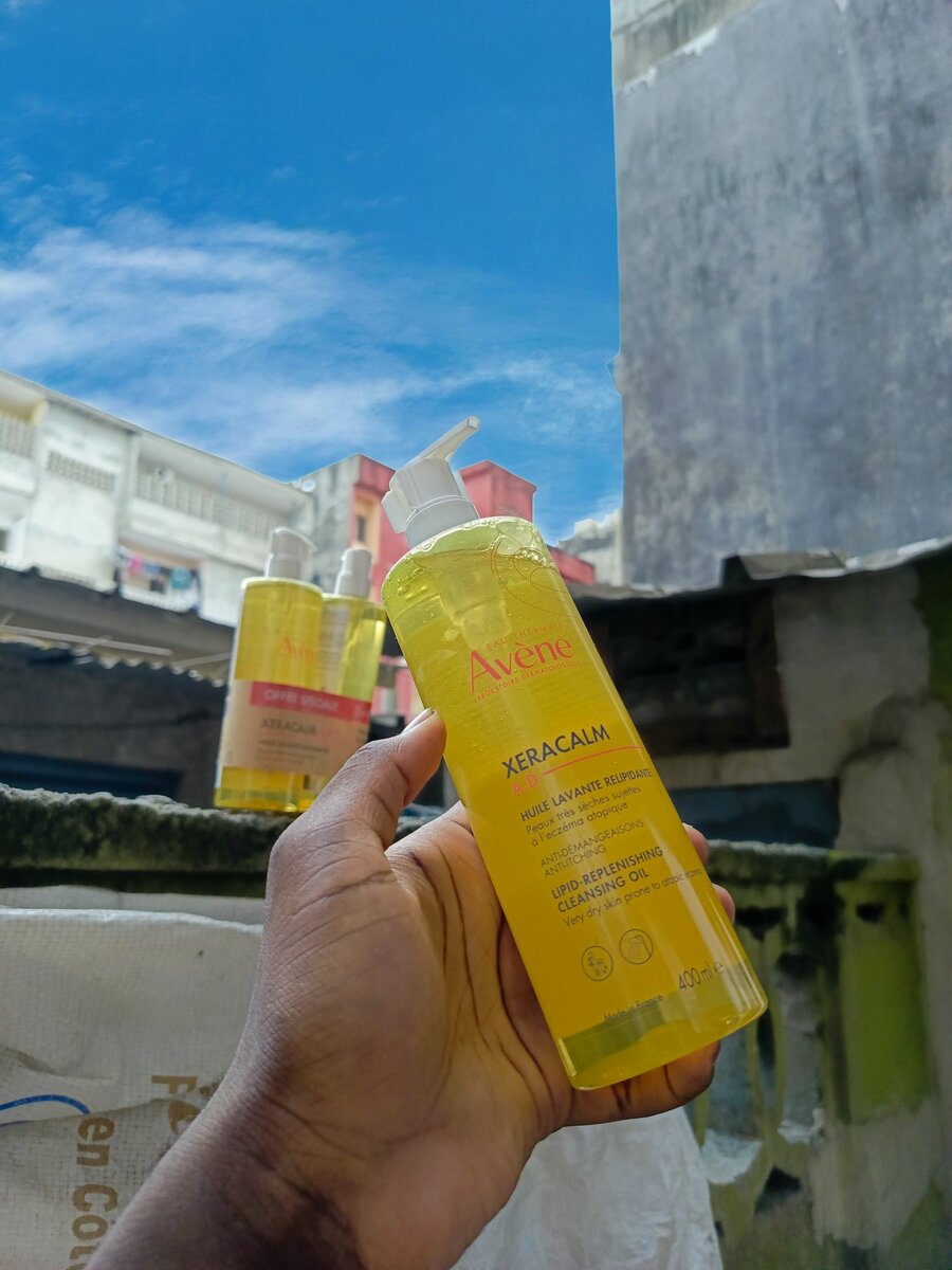 HUILE LAVANDE RELIPIDANTE,  EAU MICELLAIRE