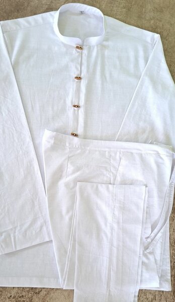 Ensemble de tunique blanche élégante