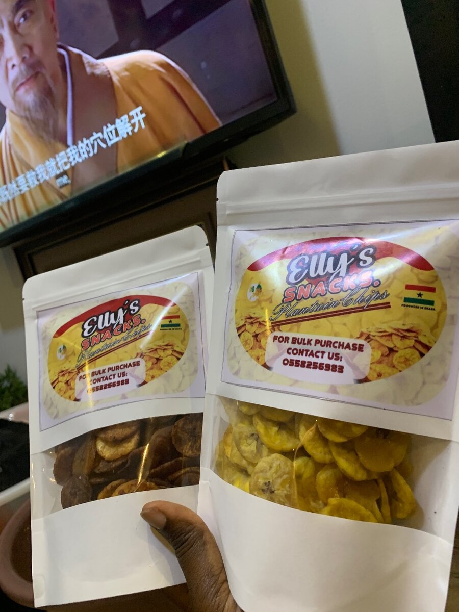 Ripe and unripe plantain chips