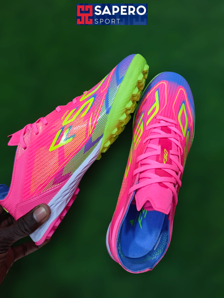 Chaussures de Football Multicolores