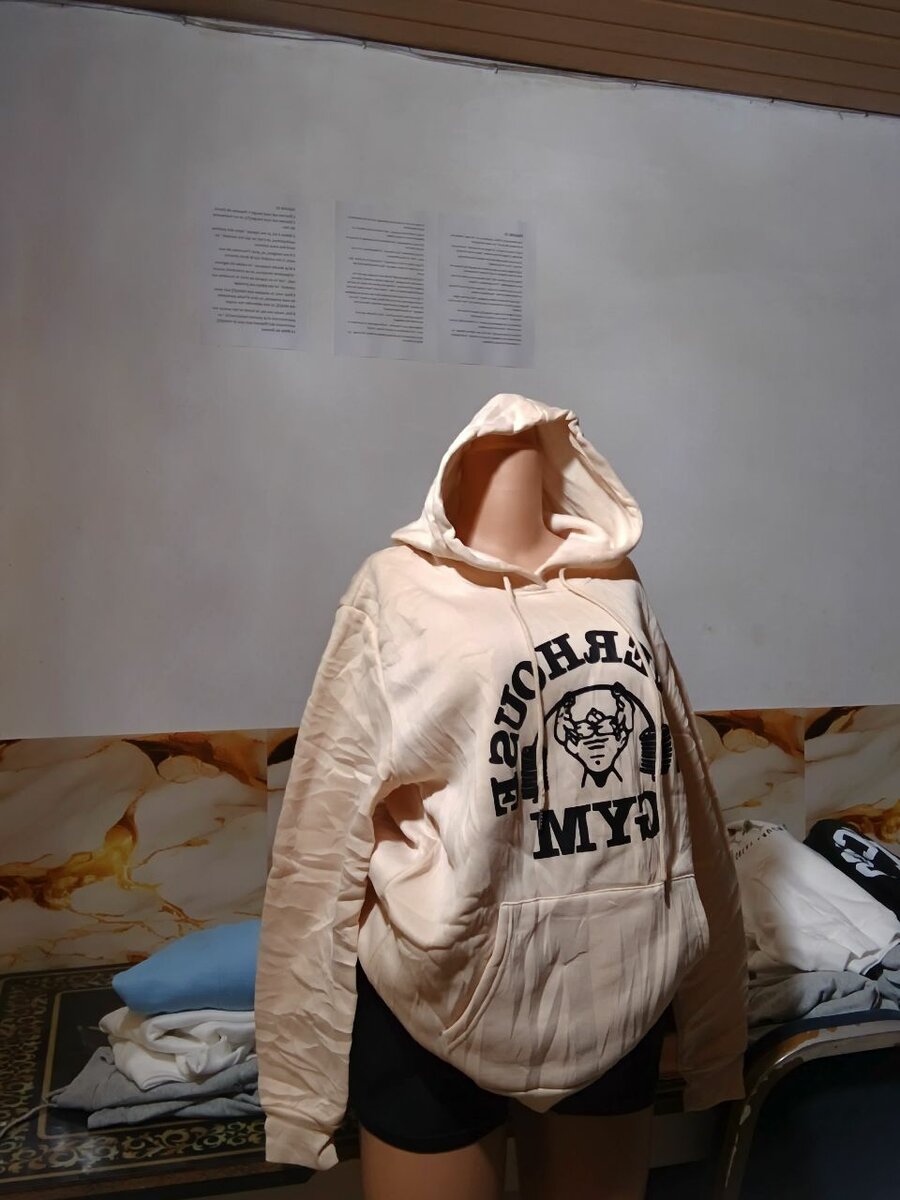 Sweat à capuche imprimé femme