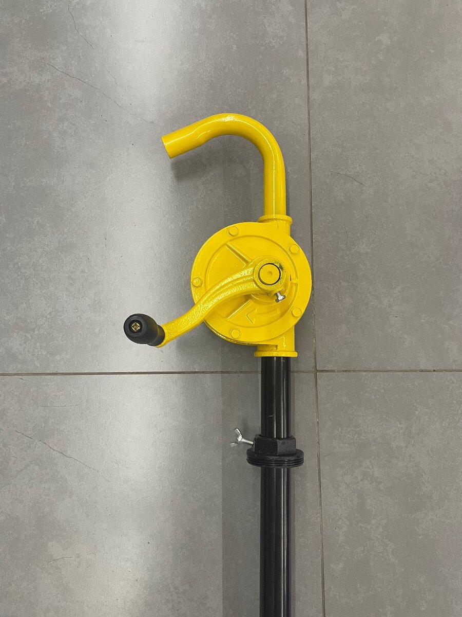 Pompe à huile manuelle rotative