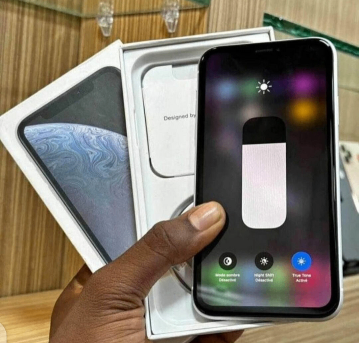 iPhone XR Blanc 64Go