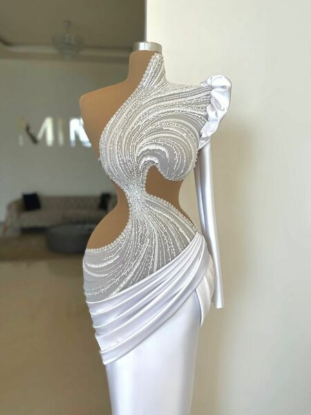 Wedding gown