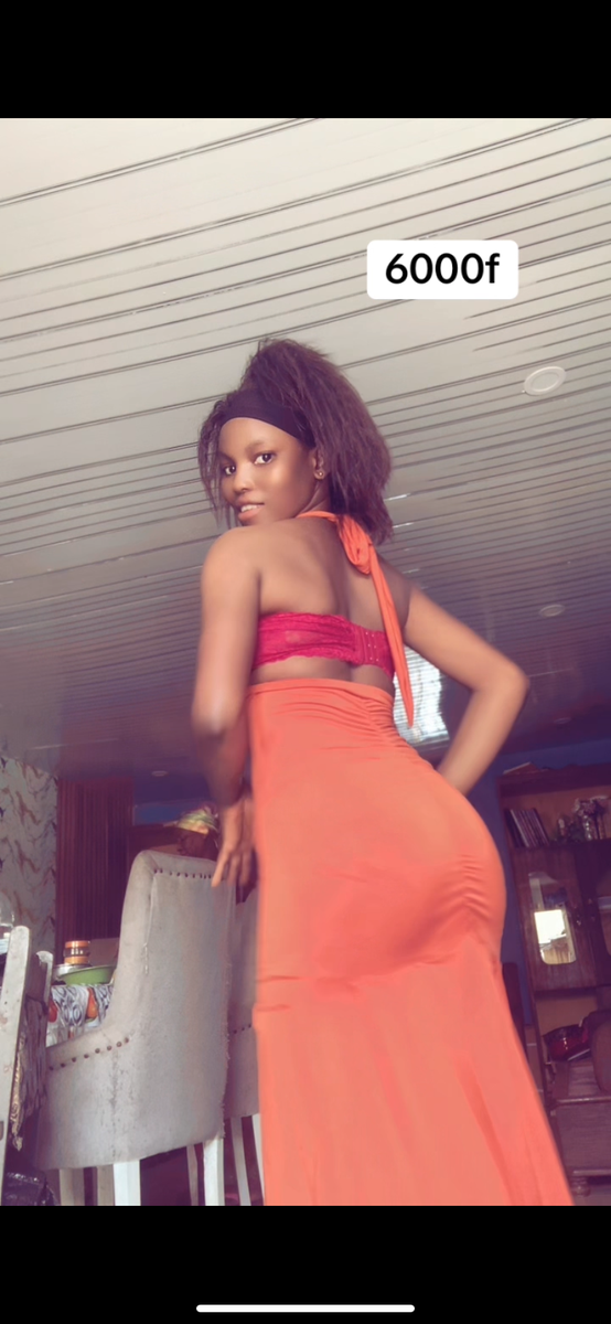 Robe longue orange élégante