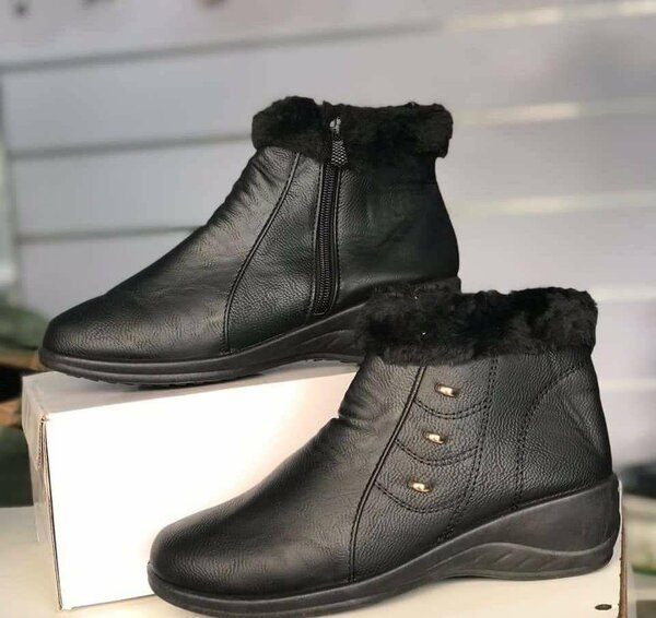 boots k220 sizes 37 to 42