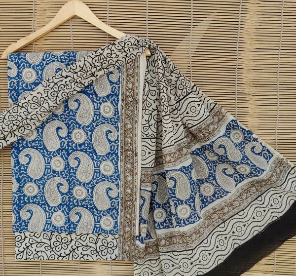 Lawn 3 Peace Suit