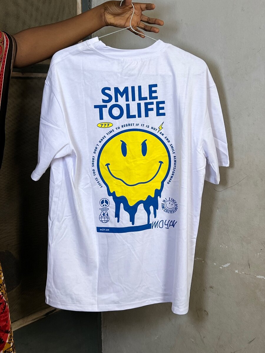 T-shirt "Smile to Life" unisexe