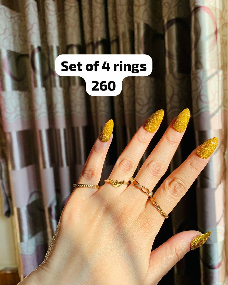 Set of 4 rings