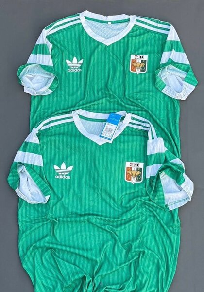 Maillot de foot rétro vintage